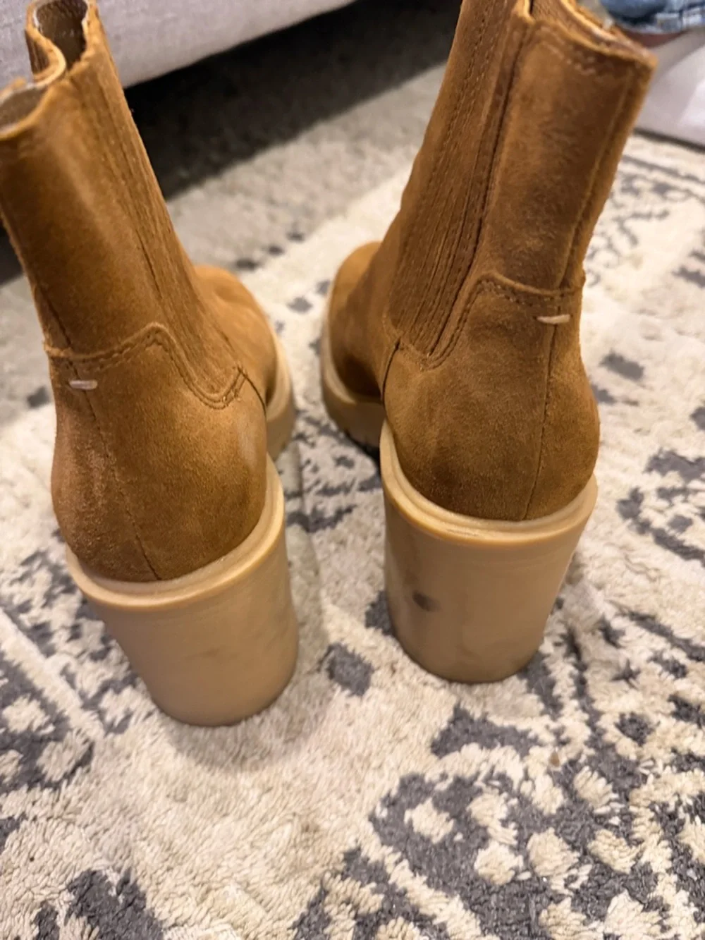 Dolce vita suede lugg sole boots sz 8.5 - Picture 4 of 5